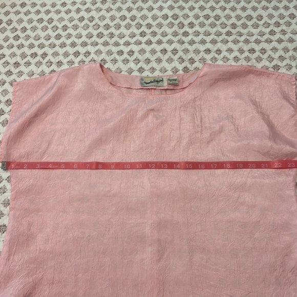 Vintage Diane Von Furstenburg Crinkled Pink Boxy Style Short Sleeve Blouse Top - Picture 6 of 7